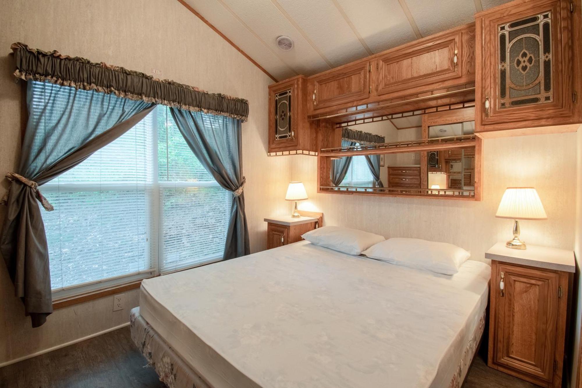 Spring Gulch Screened Park Model 6 Mount Airy Kamer foto